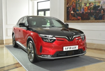 Ô tô điện VinFast VF 8 2024 vừa ra mắt tại Việt Nam có gì mới?