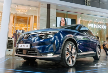 Cận cảnh VinFast VF 8 Lux phiên bản giới hạn 'Hỏa Long Độc Bản'