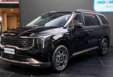 Kia Carnival Hybrid 2025 cập bến Đông Nam Á, giá quy đổi gần 2,2 tỷ đồng