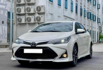 Sau 3 năm lăn bánh, Toyota Corolla Altis 2021 được chủ nhân chào bán với giá khó tin