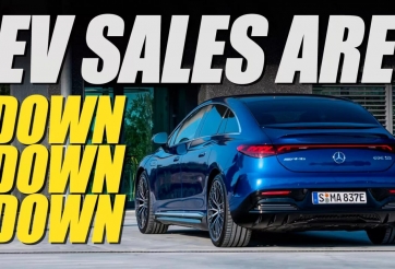 Doanh số xe điện giảm khi người tiêu dùng đổ xô mua xe hybrid