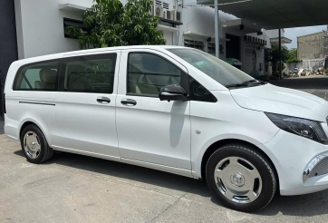 Chiêm ngưỡng Mercedes-Benz V-Class độ Maybach tại đại lý, giá cao nhất đến hơn 3,6 tỷ đồng