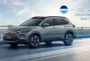 Toyota Corolla Cross hybrid được nâng cấp với cụm pin mới, 'ăn xăng' chỉ 4,1 lít/100 km