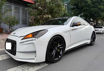 Ngỡ ngàng giá chào bán của Hyundai Genesis 2010 sau hơn một thập kỷ lăn bánh