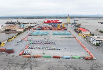 VinFast chuẩn bị xuất khoảng 2.000 ô tô điện sang Indonesia