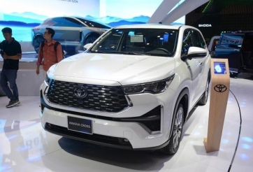 Toyota gặp khó khăn trong chuỗi cung ứng, xe hybrid liên tục trễ hẹn