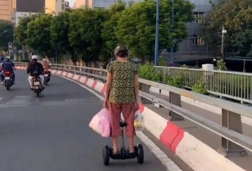 Vì sao xe điện cân bằng, xe scooter, vali điện,... không được chạy ngoài đường?