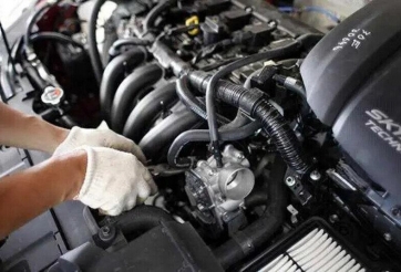 Cẩn trọng với tình trạng động cơ ô tô quá nhiệt trong mùa nắng nóng: Nguyên nhân và cách phòng tránh