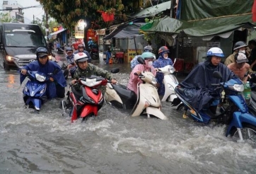 4 bộ phận trên xe máy cần kiểm tra kỹ sau khi chạy qua vùng ngập nước