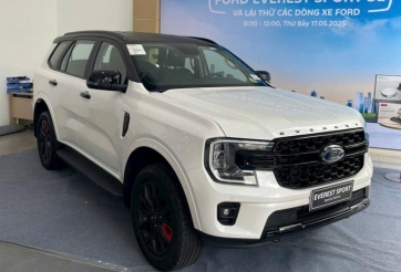 Cận cảnh Ford Everest Sport Special Edition tại đại lý, giá gần 1,2 tỷ đồng
