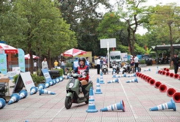 Học sinh cần trang bị những kỹ năng nào khi bắt đầu lái xe máy?