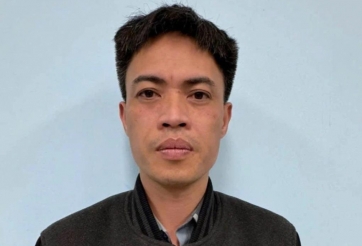 Xét xử tài xế xe sang tác động vật lý nam shipper ở Hà Nội