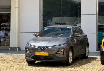 Chọn học lái xe bằng ô tô điện: Xu hướng mới hay lựa chọn nhiều rủi ro?