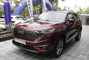 Xe hybrid Trung Quốc đua nhau khoe khả năng đi xa với một bình xăng và đầy pin