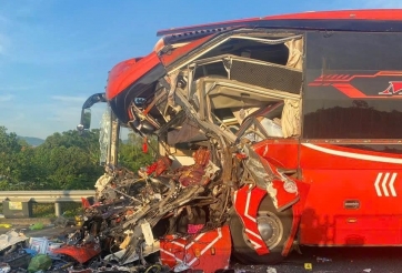 Từ vụ tai nạn trên cao tốc Đà Nẵng - Quảng Ngãi: Bài học đắt giá về việc dừng, đỗ và xử lý sự cố sai cách