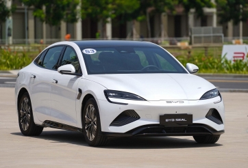 'Xả hàng' tồn kho, đại lý BYD giảm giá hàng trăm triệu đồng cho loạt xe điện 