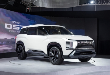 SUV Mitsubishi Destinator chốt lịch ra mắt: Khả năng cao là phiên bản thương mại của DST Concept