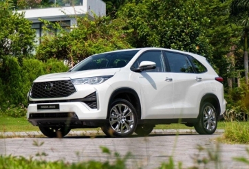 Thị trường xe hybrid nửa đầu 2025: Gần 6.000 xe bán ra, Toyota Innova Cross dẫn đầu