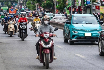Hà Nội xem xét hỗ trợ gần như toàn bộ chi phí chuyển đổi 450.000 xe máy xăng trong vành đai 1