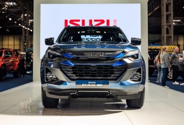 Isuzu D-Max bản điện mở đặt hàng tại Anh: Giá gấp rưỡi bản máy dầu, chạy tối đa chỉ 263 km/sạc
