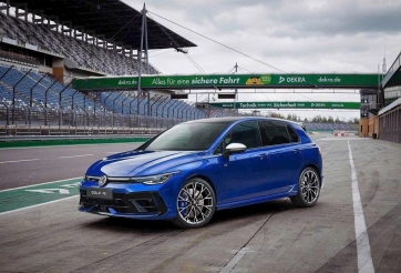 Volkswagen Golf nhận đặt hàng tại Việt Nam, giá khuyến nghị từ 798 triệu đồng