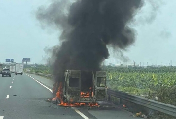 Loạt vụ cháy ô tô trong mùa nắng nóng: Lời cảnh báo cho mọi tài xế