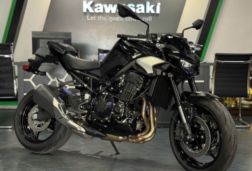 Kawasaki Z900 2025 chốt giá 299 triệu đồng tại Việt Nam