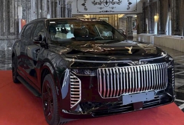 Lộ ảnh thực tế VinFast VF 9 bản trục kéo dài: Tên gọi khác, hàng ghế sau đậm chất thương gia