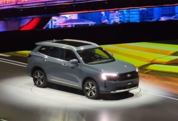 Ford Territory 2025 vừa ra mắt Việt Nam có gì để đua doanh số với Mazda CX-5?