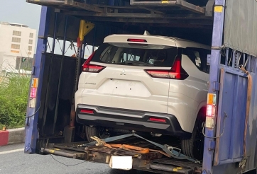 Mitsubishi Xpander 2025 lộ diện trên đường phố Việt, ngày ra mắt không còn xa?