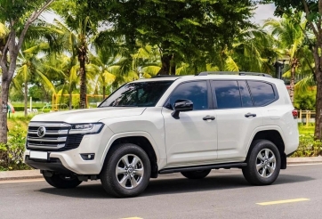 Giá cao, khan hàng nhưng Toyota Land Cruiser vẫn bán tốt hơn nhiều xe phổ thông