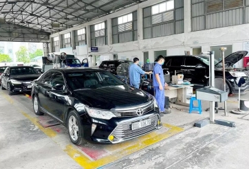 Từ năm 2026, đi đăng kiểm ô tô có thể không cần mang giấy đăng ký xe bản cứng