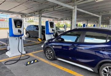 VinFast tung 'lộc lớn' Xuân Bính Ngọ 2026: Miễn phí sạc ô tô điện 3 năm, miễn phí đổi pin xe máy điện 2 năm