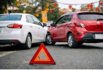 Gặp tai nạn khi thuê ô tô tự lái dịp Tết: Xử lý thế nào để không 'mất tiền oan'?