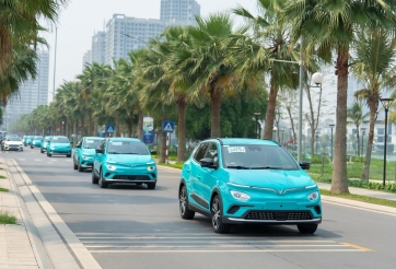 Hà Nội công bố lộ trình 'xanh hóa' taxi: Hoàn tất chuyển đổi vào năm 2030