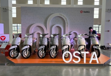 Xe máy điện YADEA Osta trình làng khách Việt, chạy tối đa 180 km/sạc