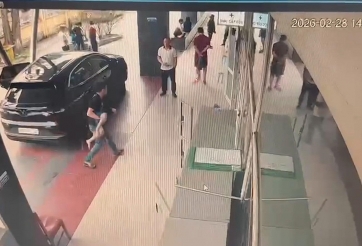 Cuộc chạy đua nghẹt thở: Tài xế ở Bắc Ninh vượt đèn đỏ đưa bé trai hóc dị vật đến bệnh viện kịp thời