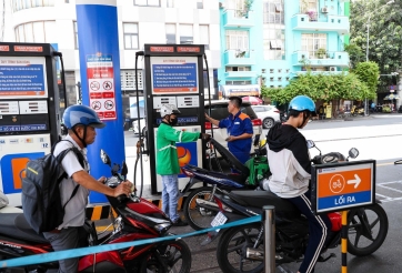 Giá xăng dầu có thể được cập nhật sớm hơn thay vì chờ kỳ điều hành