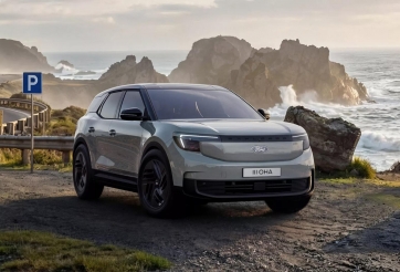 Ford Explorer EV có bản nâng cấp: Pin mới, động cơ điện mạnh hơn và thêm loạt công nghệ hỗ trợ lái