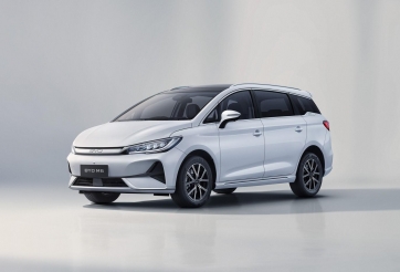 Bán gần 2.000 xe, BYD M6 trở thành 'quân bài chiến lược' của BYD tại thị trường Việt