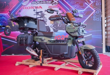 Xe tay ga dáng lạ Honda Square X125 đầu tiên về Việt Nam, số lượng giới hạn