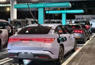 BYD gây 'chấn động' với công nghệ sạc siêu nhanh chỉ trong 5 phút, BMW lên tiếng cảnh báo rủi ro