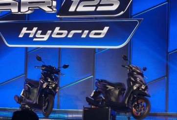 Chênh lệch 4 triệu đồng, hai phiên bản của Yamaha Gear 125 Hybrid có gì khác biệt?
