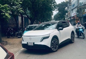 SUV điện mới của Nissan bị bắt gặp trên đường phố Việt