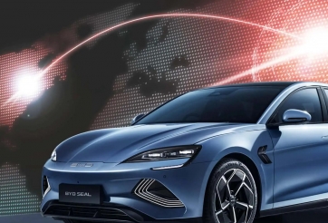 CEO Ford lo ngại trước làn sóng xe điện Trung Quốc tràn vào thị trường Mỹ