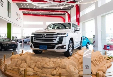 Chưa ra mắt Việt Nam, Toyota Land Cruiser LC300 Hybrid đã 'đội giá' hàng trăm triệu tại đại lý tư nhân