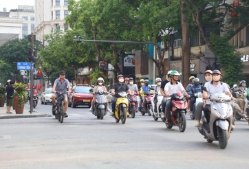 Hà Nội chưa thông qua đề xuất cấm xe máy xăng ở vùng lõi Hoàn Kiếm