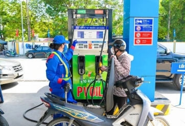 Đổ xăng E10 khi bình còn xăng cũ có ảnh hưởng gì đến xe?