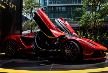 Lotus Evija - Hypercar điện giá hơn 100 tỷ đồng mới về Việt Nam có gì đặc biệt?