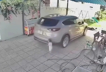 Đi vòng quanh ô tô trước khi khởi hành: Thói quen nhỏ giúp tránh những hậu quả đáng tiếc